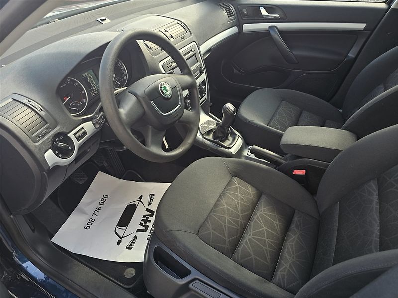 Škoda Octavia II 1,2TSi 77KW Family - fotka 11 z 46