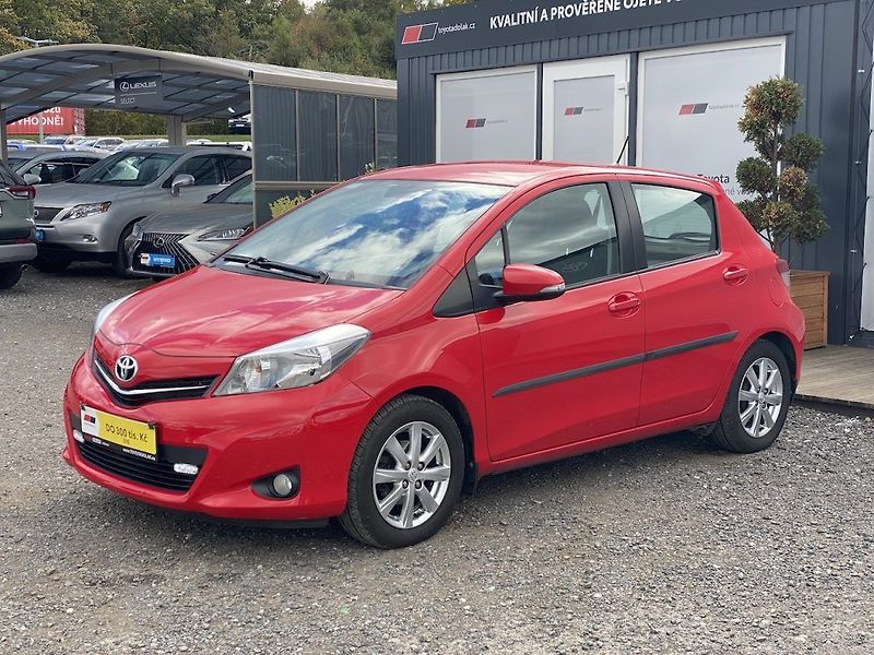 Toyota Yaris 1.33i, ČR, Active, manual - fotka 4 z 24