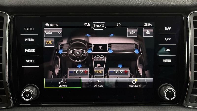 Škoda Kodiaq 2.0 TDI DSG 4x4 Style - fotka 27 z 31