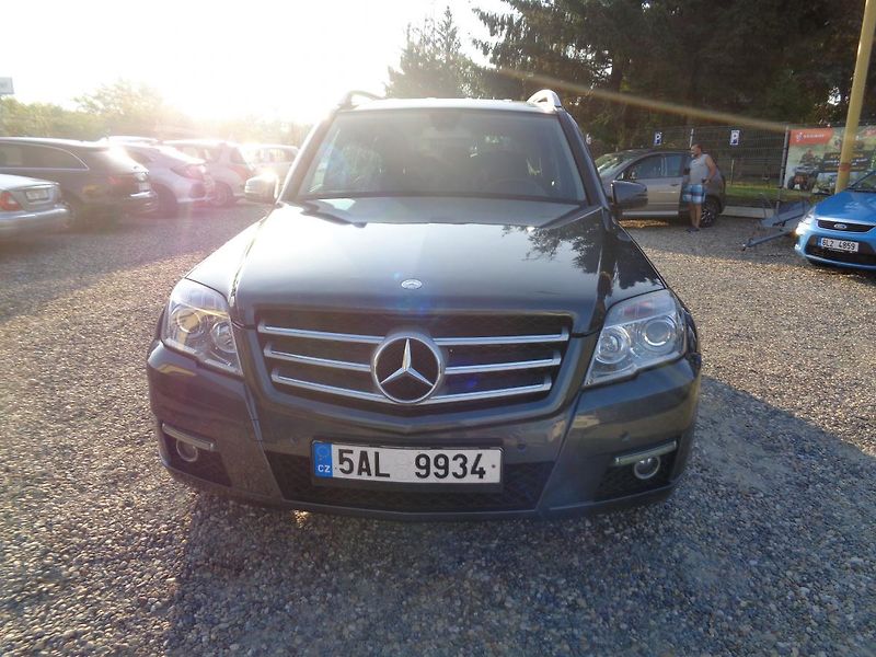 Mercedes-Benz GLK 2,1 - fotka 2 z 17