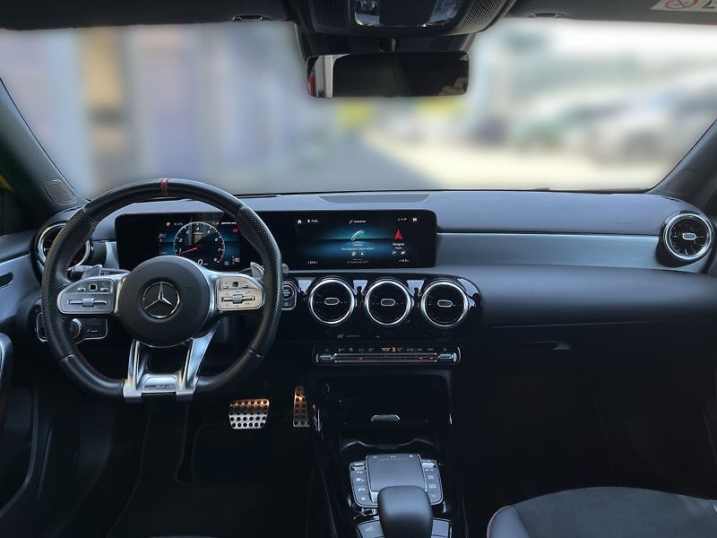 Mercedes-Benz Třídy A A-Třída Mercedes-AMG 35 4MATIC - fotka 14 z 18