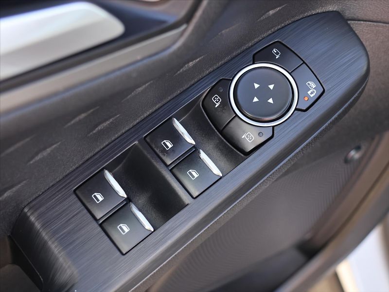 Ford Kuga 1,5 EB 110kW Titanium X CZ DPH - fotka 16 z 37