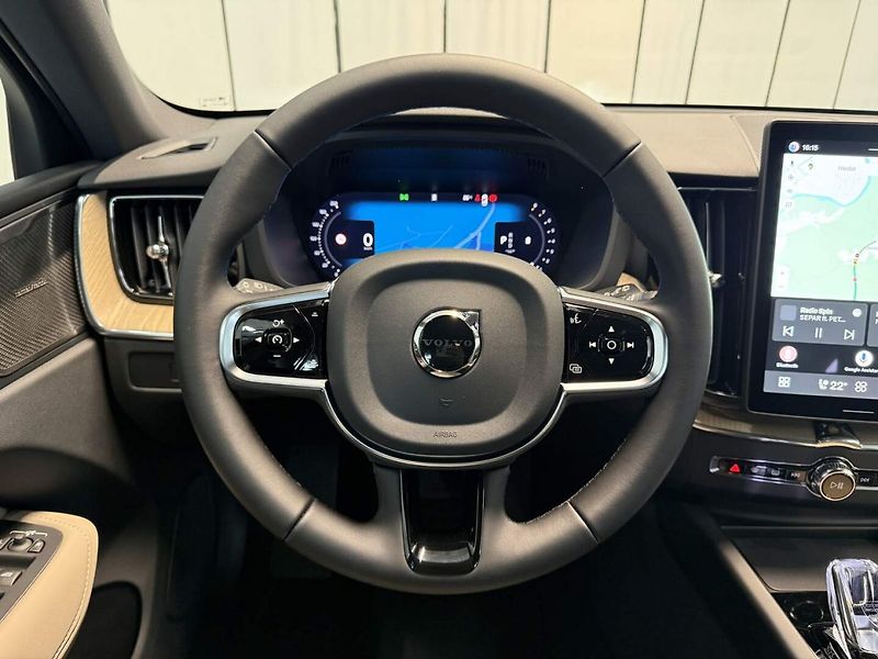 Volvo XC60 (2026) B5 2.0L 250+14 HP AT8 FWD PLUS - fotka 8 z 26
