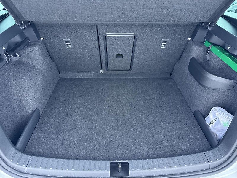 Škoda Karoq (2025) 2.0 TDI 4x4 DSG SportLine - fotka 30 z 34