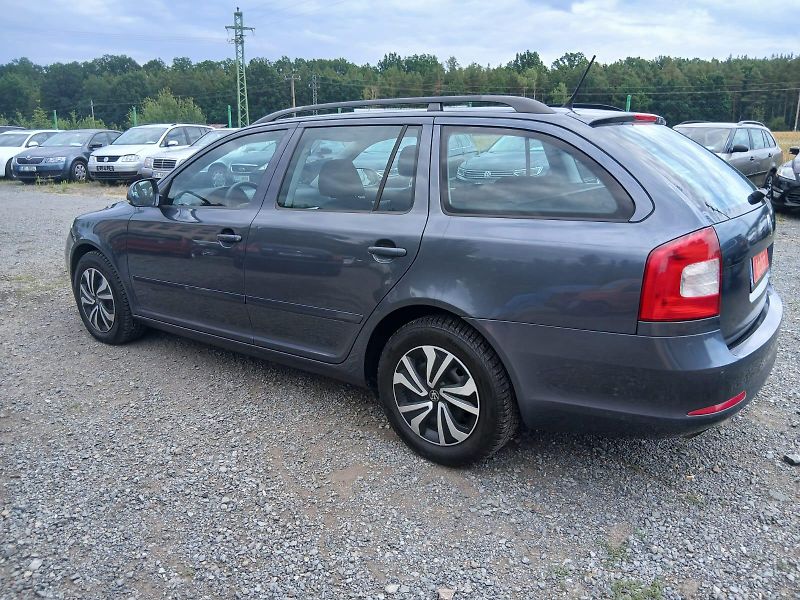 Škoda Octavia 1.6 TDI, BEZ KOROZE! - fotka 16 z 43