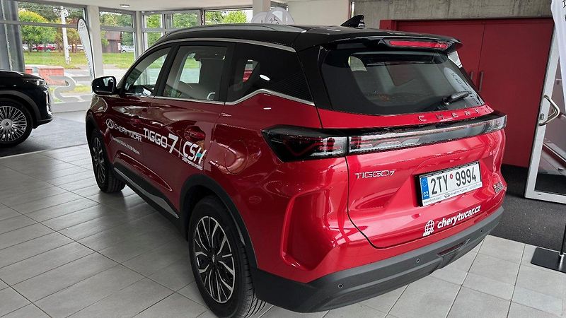 Chery Tiggo 7 PHEV (2026) 1,5T Family Edition FWD - fotka 3 z 40
