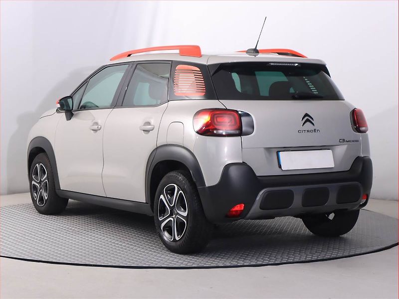 Citroën C3 Aircross (2019) Live 1.5 BlueHDi, Navi - fotka 4 z 17