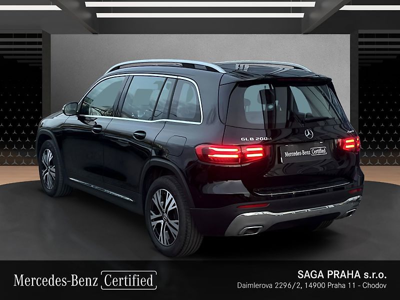Mercedes-Benz GLB 200 d 4MATIC - fotka 7 z 18