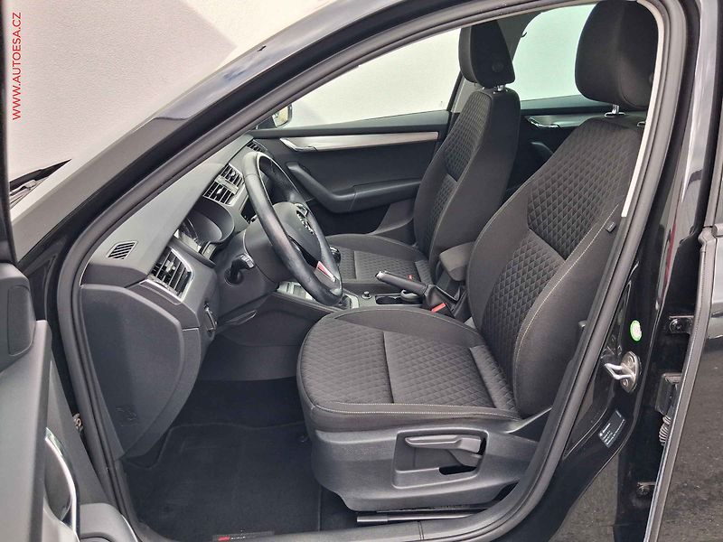 Škoda Octavia (2017) 2.0 TDi, Drive, LED, navi - fotka 9 z 19