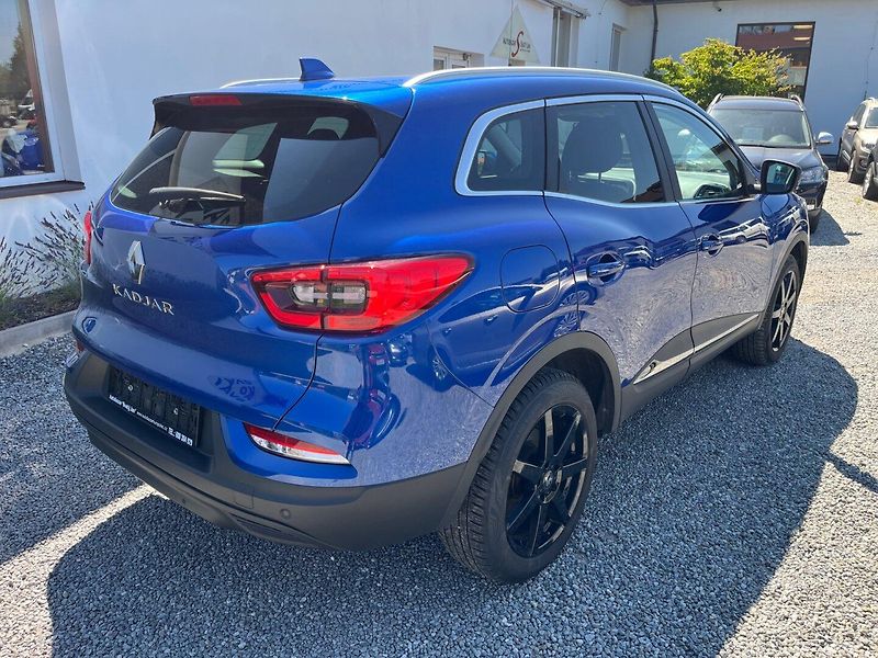 Renault Kadjar (2021) 1.3 TCe NAVI Top Stav - fotka 3 z 20