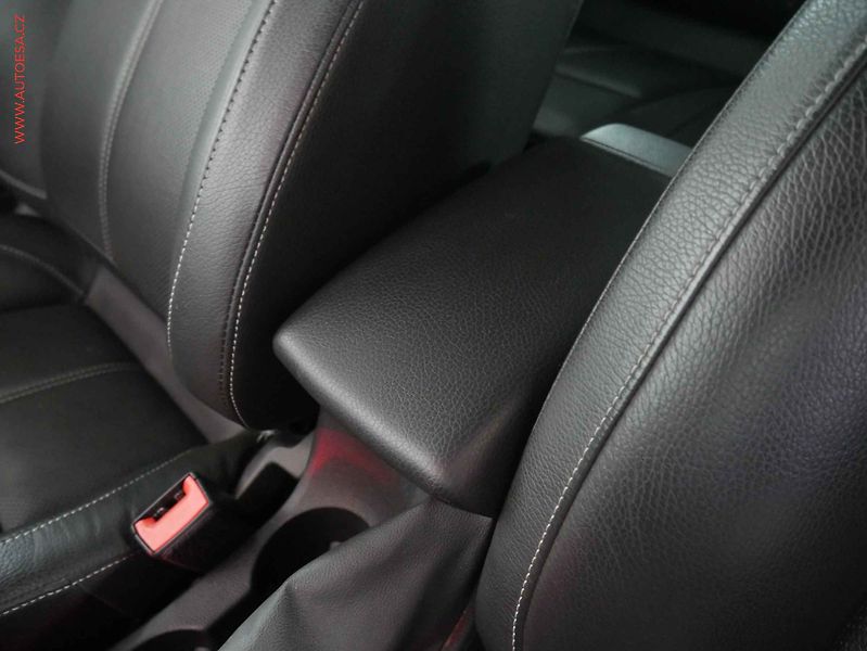 Opel Astra (2013) 1.6T, AT, park.čidla - fotka 18 z 20
