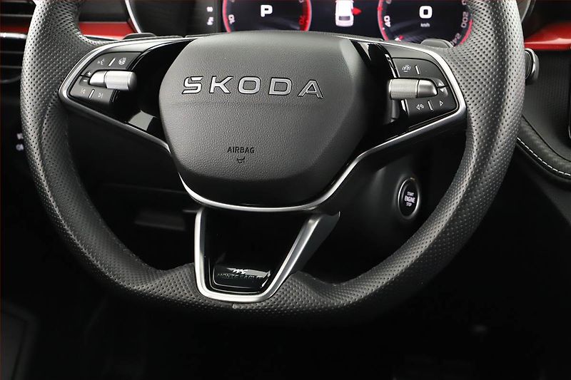 Škoda Fabia (2025) 1.0 TSI, MONTE CARLO, AUTOMAT - fotka 8 z 17
