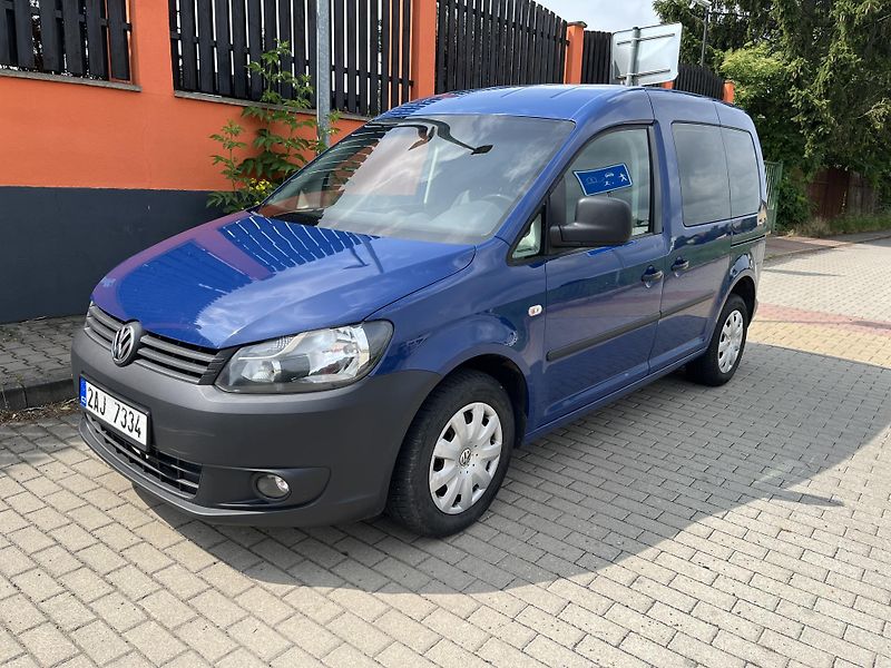 Volkswagen Caddy 1.6 TDi ČR 5 Míst - fotka 25 z 26