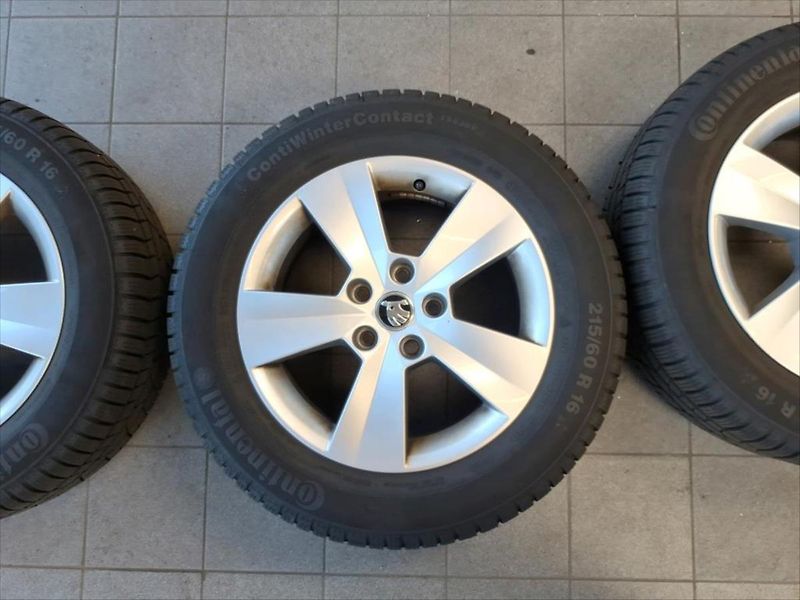 Škoda Superb 2,0 TDI TAŽNÉ KAMERA - fotka 9 z 11