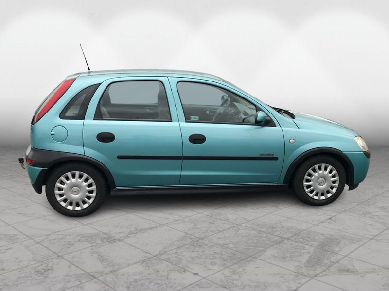 Opel Corsa 1.2  16V - fotka 8 z 27