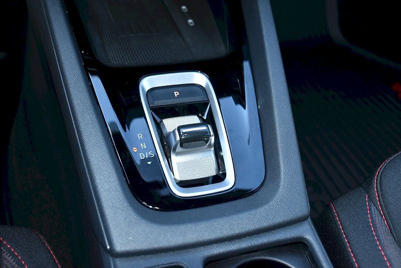 Škoda Octavia (2024) RS 2.0 TSI 195kW DSG - fotka 25 z 35