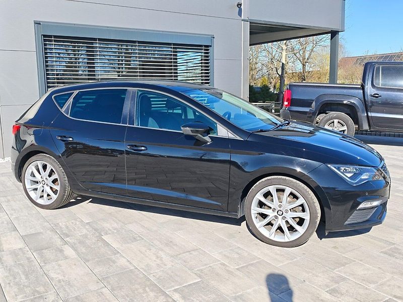 Seat Leon (2018) FR 1,4 TSI 92 KW Panorama - fotka 4 z 28