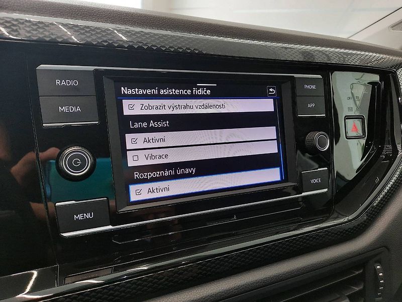 Volkswagen Taigo (2022) 1.0 TSI (70kW95k) Life - fotka 17 z 21