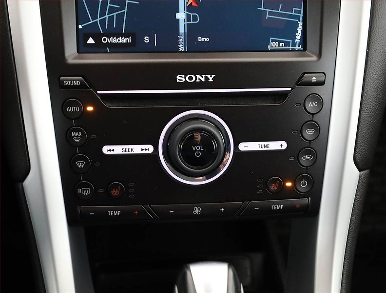 Ford Mondeo (2017) 2.0 TDCI, Automat, Serv.kniha - fotka 13 z 20