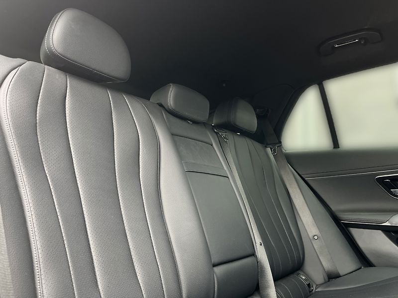 Mercedes-Benz Třídy E Třída E 220 d 4MATIC All-Terra - fotka 18 z 18