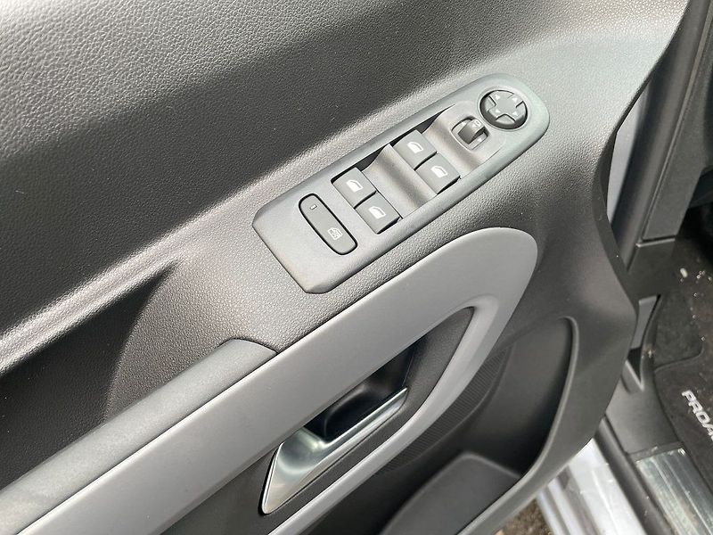 Toyota ProAce City Verso 1.5L MT - fotka 15 z 16