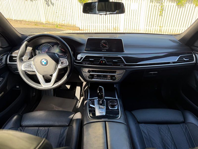 BMW Řada 7 740xD-R20-H&K-LASER-ČR - fotka 14 z 37