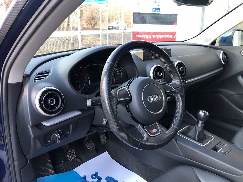 Audi A3 (2014) 1.6 TDi S-line - fotka 17 z 25