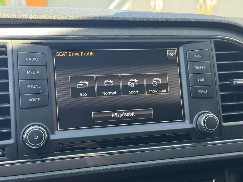 Seat Leon (2016) 1.4TSi 92kW MAN FR, RZV - fotka 36 z 45