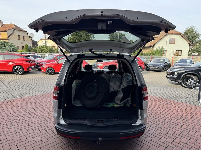Ford Galaxy (2013) 2.0TDCi Titanium Navi Tažné Z. - fotka 20 z 46