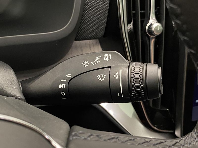 Volvo XC90 (2026) T8 AWD Plug-in BRIGHT ULTRA - fotka 34 z 75
