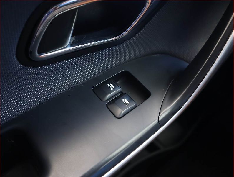 Kia Ceed (2015) Silver 1.6 GDI, Tempomat - fotka 16 z 18