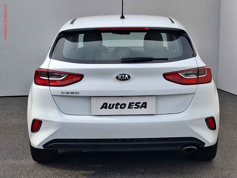 Kia Ceed (2019) 1.4CVVT, 1.maj,ČR, AC, tempo - fotka 5 z 16