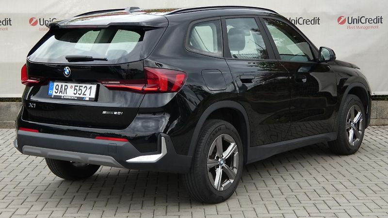 BMW X1 sDrive 20i - fotka 3 z 22