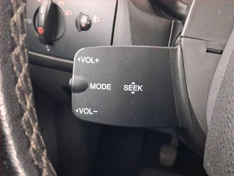 Ford Focus (2010) 1.6 16V, ČR,1.maj, po STK - fotka 16 z 20