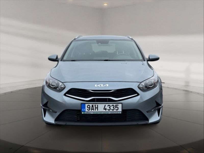 Kia Ceed 1,5 T-GDI 118 Fresh - fotka 2 z 10