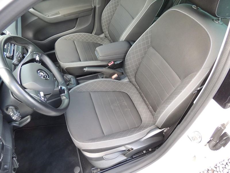 Škoda Fabia (2022) 1.0TSi,70kw,Tour,výbava,ČR1maj - fotka 31 z 51