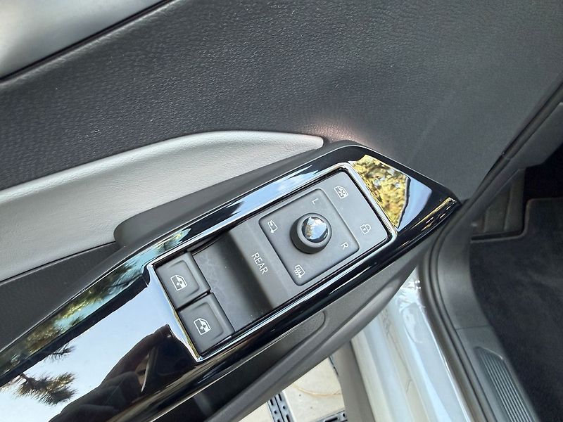 Volkswagen ID.3 PRO S 82 kWh / Kamera / ACC - fotka 20 z 30