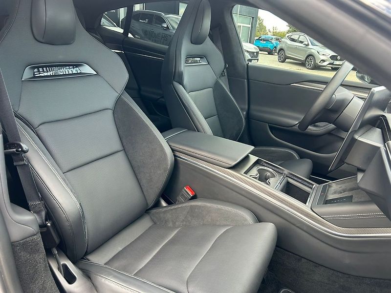 Tesla Model S - fotka 7 z 30
