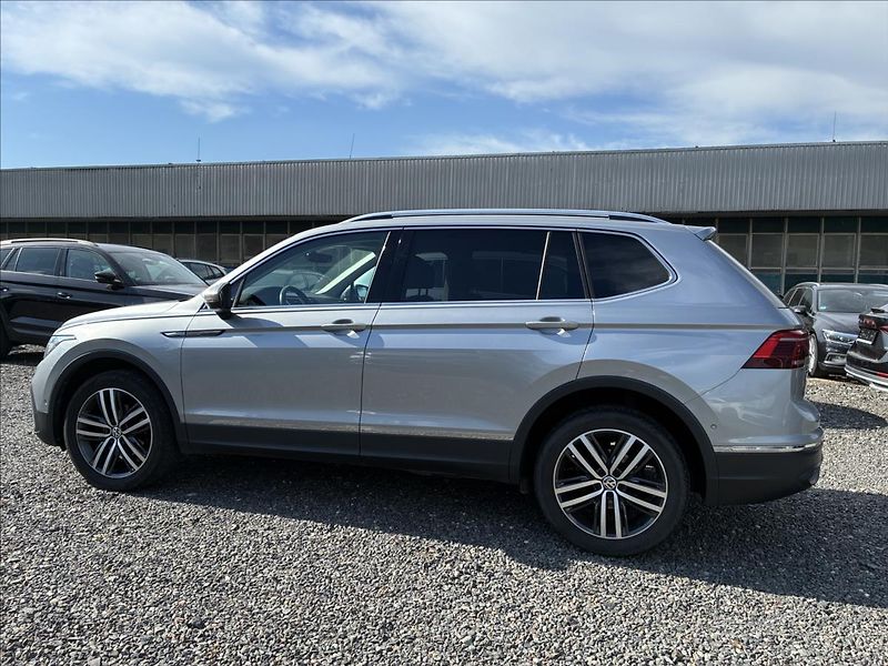 Volkswagen Tiguan Allspace 2,0 TDI IQ LIGHT TAŽNÉ KAMERA - fotka 3 z 28
