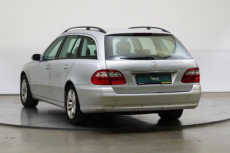 Mercedes-Benz Třídy E - fotka 7 z 24