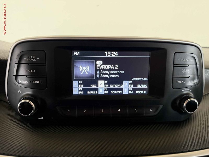 Hyundai Tucson (2019) 1.6 CRDi 4x4, 2.maj,ČR, AC - fotka 16 z 17