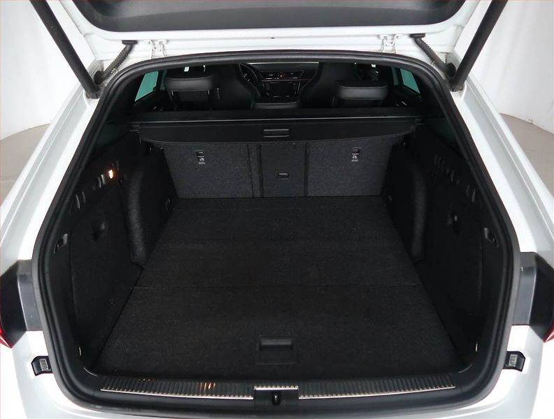 Škoda Superb (2017) Sportline 2.0 TSI, Automat - fotka 14 z 23