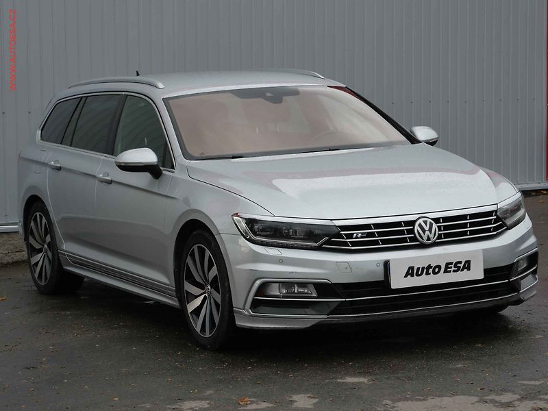 Volkswagen Passat (2015) 2.0TDi 4x4, ČR, R-Line - fotografie inzerátu