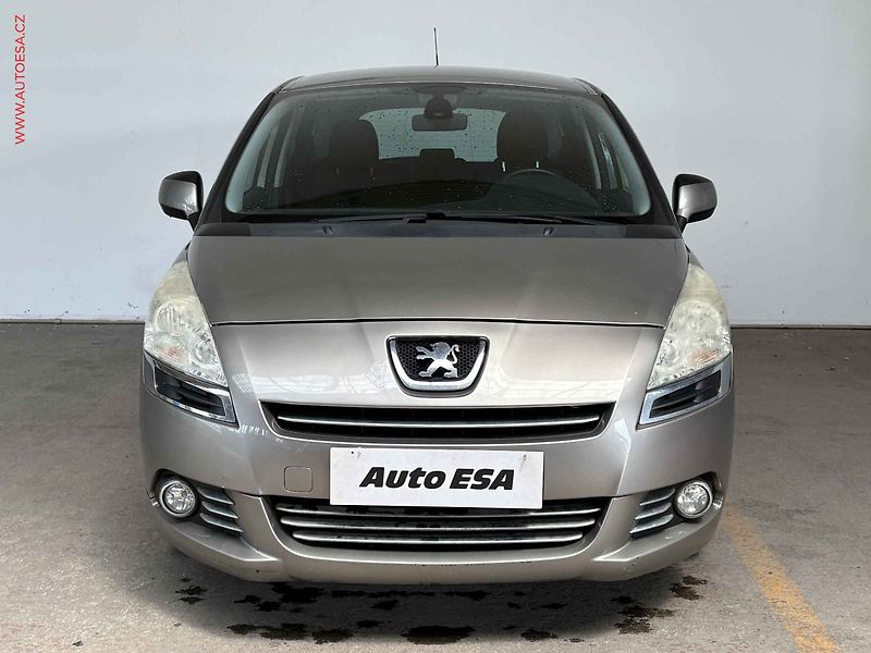 Peugeot 5008 (2011) 1.6VTi, ČR, AC, temp - fotka 2 z 13