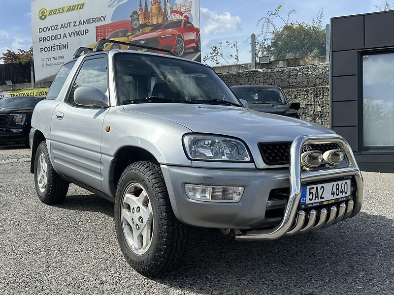 Toyota RAV4 (1998) Toyota RAV4 1998 - fotka 1 z 16