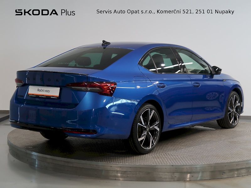 Škoda Octavia (2025) SPORTLINE 2.0TDI 110KW LED MAT - fotka 2 z 43