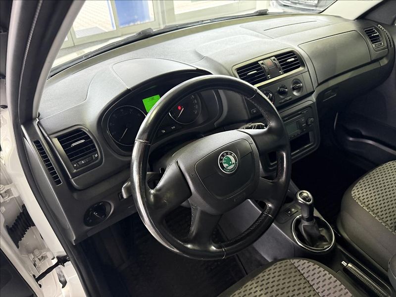 Škoda Roomster 1,2   TSI,1.MAJ.,SERVISKA,TAŽN - fotka 11 z 21