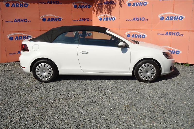 Volkswagen Golf 1,2 TSi 77KW, SERVISNÍ KNIHA. - fotka 8 z 48