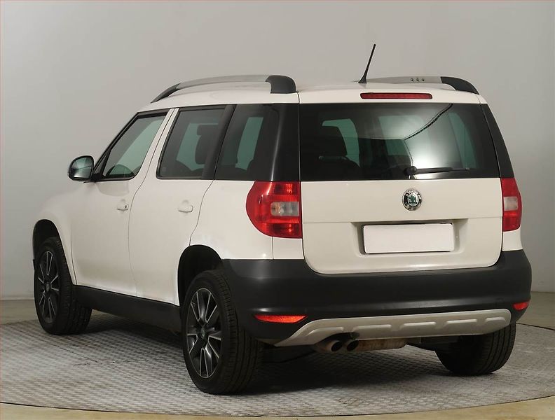 Škoda Yeti (2012) 2.0 TDI, 4X4, ČR,1.maj - fotka 4 z 15