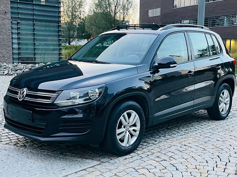 Volkswagen Tiguan 1.4TSI MANUÁL VÝHŘEV PANORAMA - fotka 4 z 46